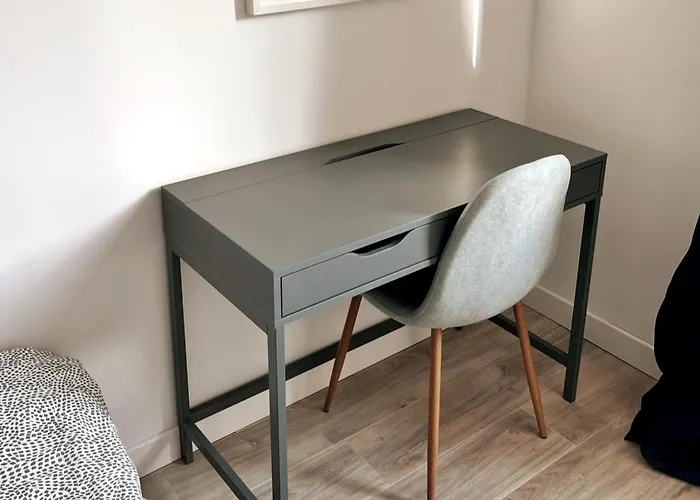 Centre Gare Renove 3 *